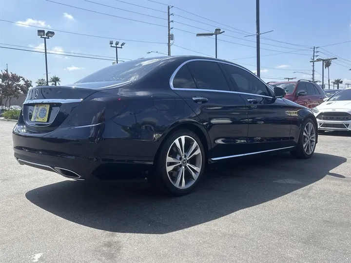 BLUE, 2018 MERCEDES-BENZ C-CLASS Image 8