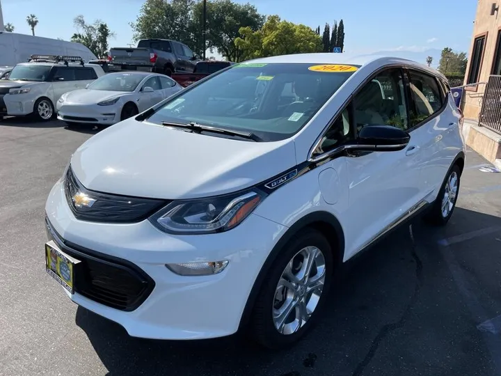 WHITE, 2020 CHEVROLET BOLT EV Image 4