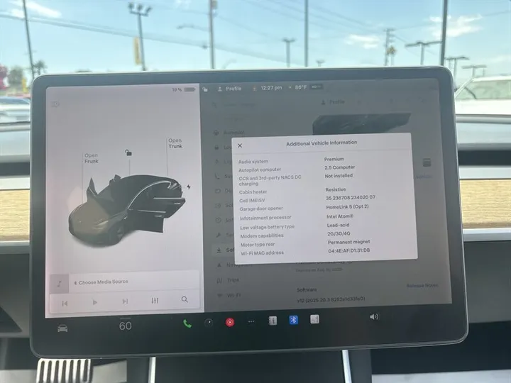 SILVER, 2018 TESLA MODEL 3 Image 19