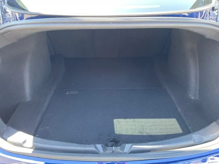 BLUE, 2018 TESLA MODEL 3 Image 29