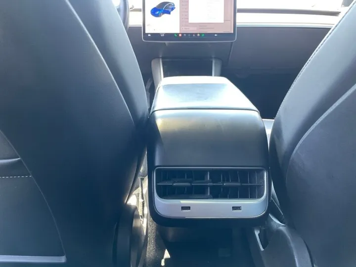 BLUE, 2018 TESLA MODEL 3 Image 28