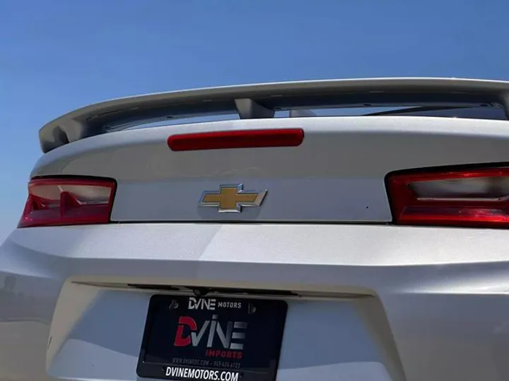 SILVER, 2018 CHEVROLET CAMARO Image 17