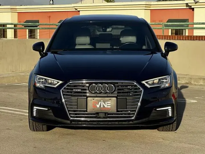 BLUE, 2018 AUDI A3 SPORTBACK E-TRON Image 18