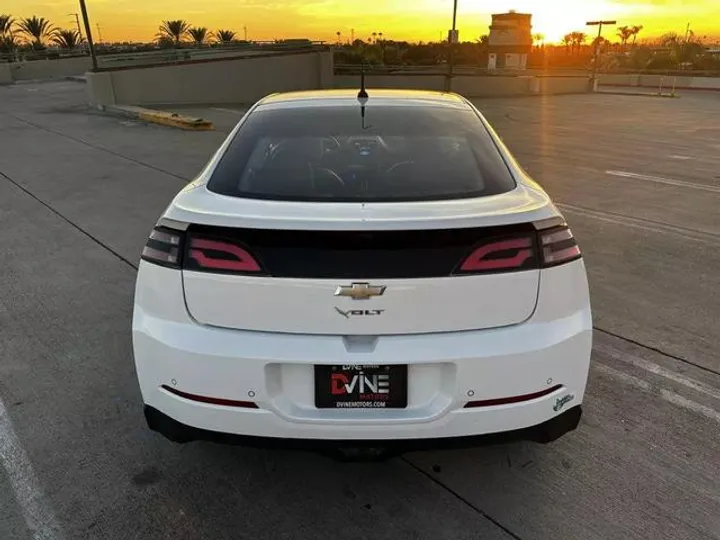 WHITE, 2013 CHEVROLET VOLT Image 12