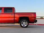 ORANGE, 2015 CHEVROLET SILVERADO 1500 CREW CAB Thumnail Image 19