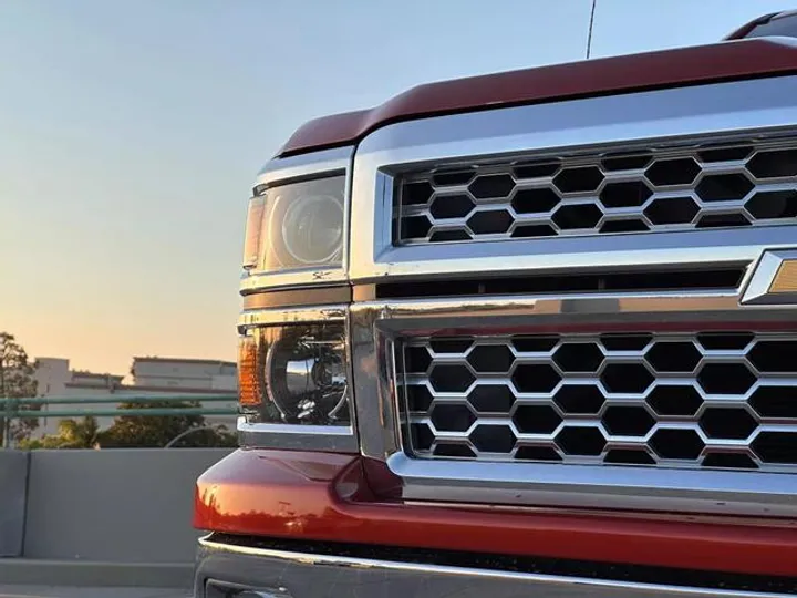 ORANGE, 2015 CHEVROLET SILVERADO 1500 CREW CAB Image 9