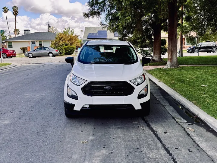 WHITE, 2019 FORD ECOSPORT Image 5