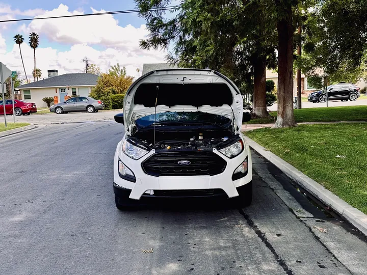 WHITE, 2019 FORD ECOSPORT Image 13