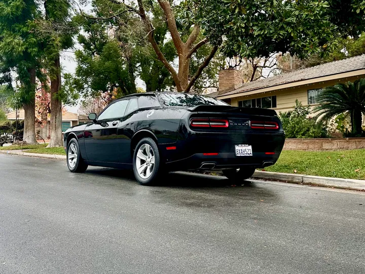 BLACK, 2021 DODGE CHALLENGER Image 3