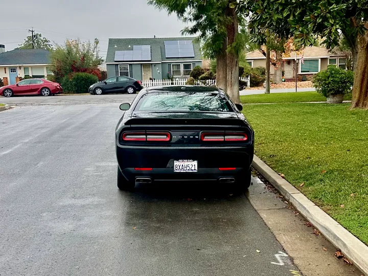 BLACK, 2021 DODGE CHALLENGER Image 6