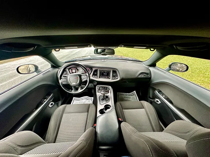 BLACK, 2021 DODGE CHALLENGER Image 19