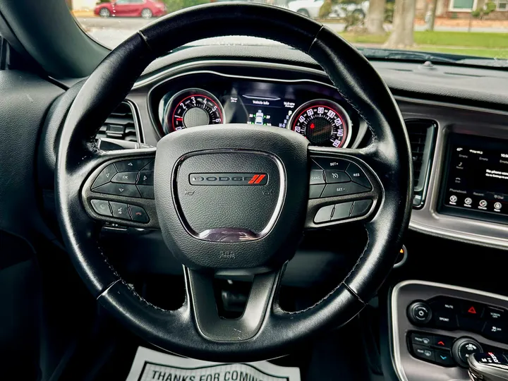 BLACK, 2021 DODGE CHALLENGER Image 21