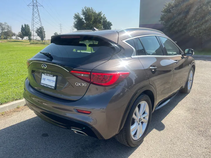 N / A, 2019 INFINITI QX30 Image 7