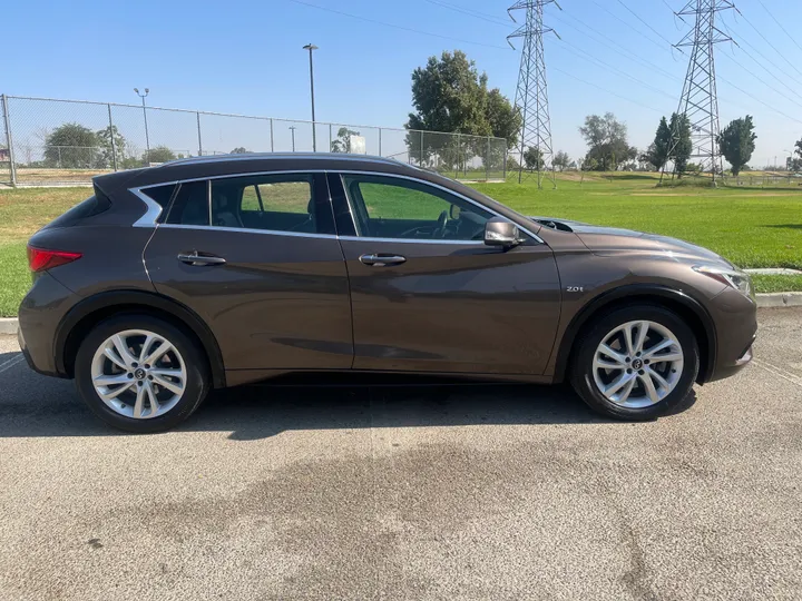 N / A, 2019 INFINITI QX30 Image 9