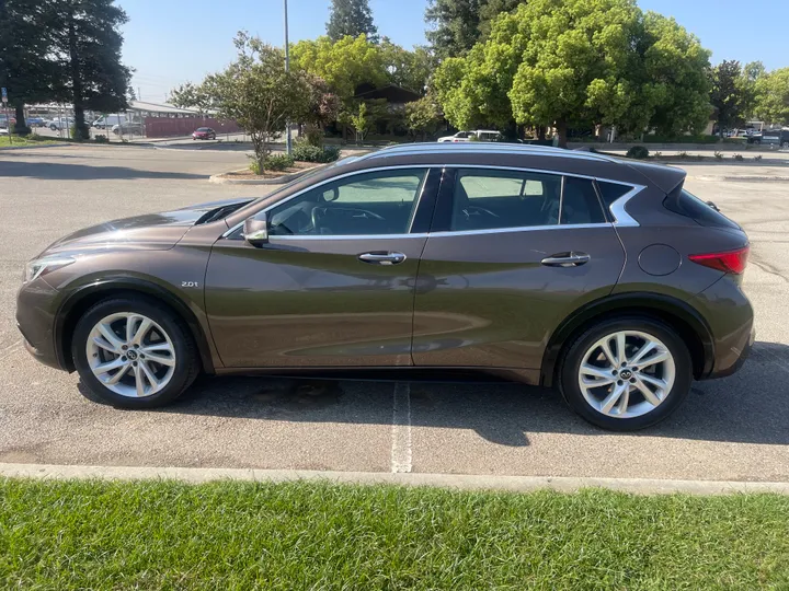 N / A, 2019 INFINITI QX30 Image 10