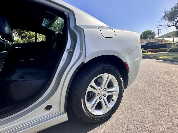 SILVER, 2021 DODGE CHARGER Image 36