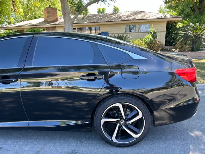 N / A, 2019 HONDA ACCORD Image 11