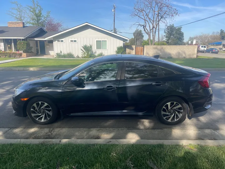 BLACK, 2017 HONDA CIVIC Image 6