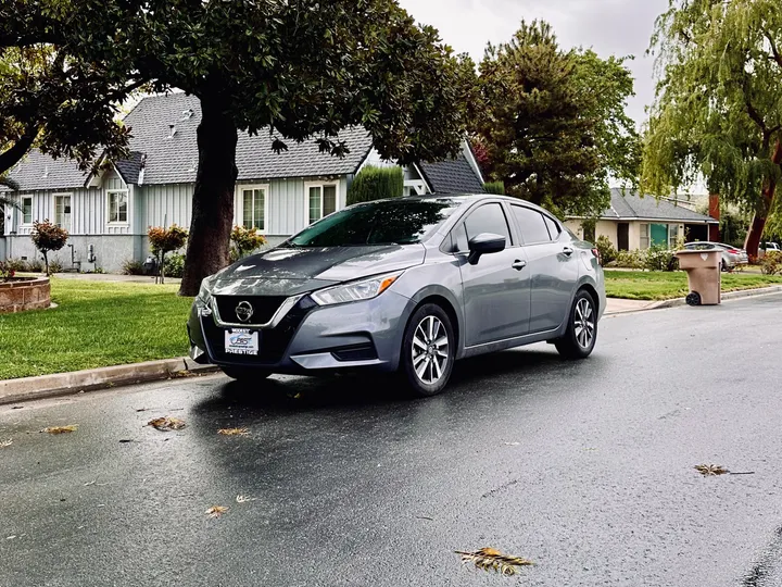 GRAY, 2021 NISSAN VERSA Image 2