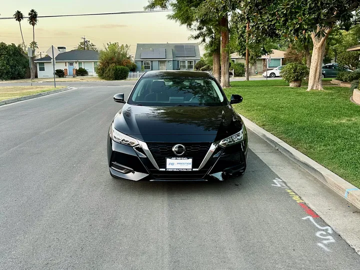 BLACK, 2020 NISSAN SENTRA Image 5