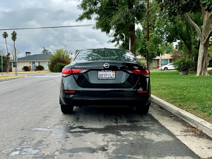 BLACK, 2020 NISSAN SENTRA Image 6