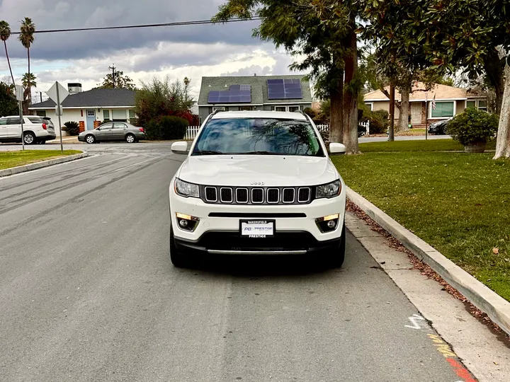 WHITE, 2020 JEEP COMPASS Image 5