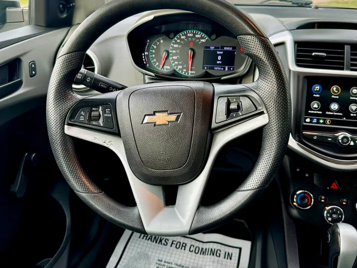 SILVER, 2019 CHEVROLET SONIC Image 19