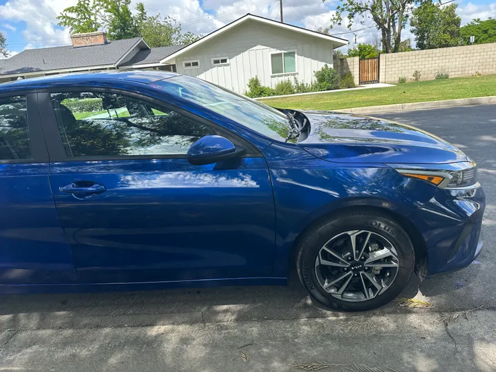 BEIGE, 2023 KIA FORTE Image 7