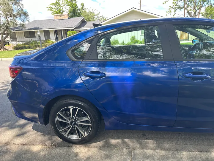 BEIGE, 2023 KIA FORTE Image 8