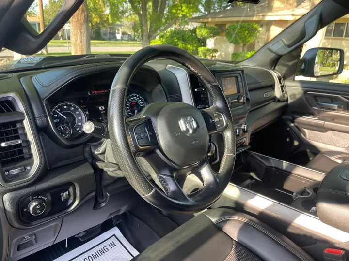 BLACK, 2020 RAM 1500 QUAD CAB Image 24