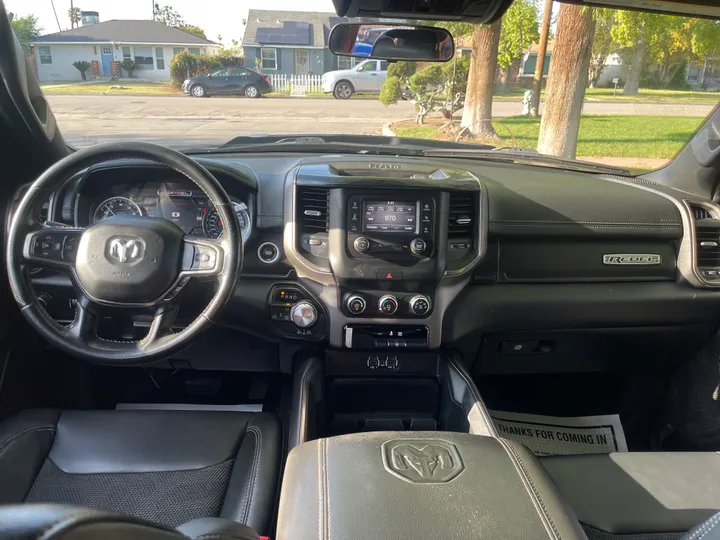 BLACK, 2020 RAM 1500 QUAD CAB Image 33