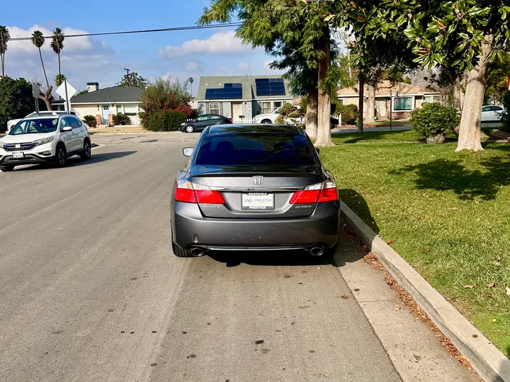 GRAY, 2015 HONDA ACCORD Image 6