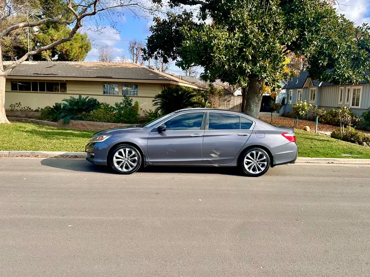 GRAY, 2015 HONDA ACCORD Image 8