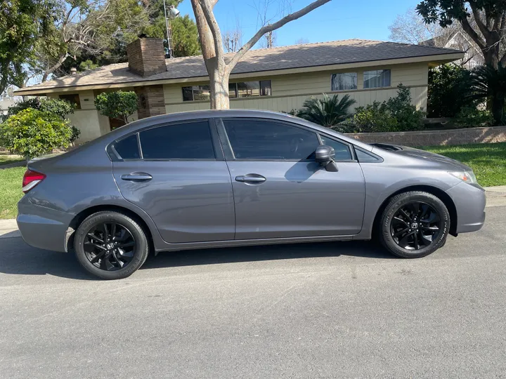 WHITE, 2015 HONDA CIVIC Image 37