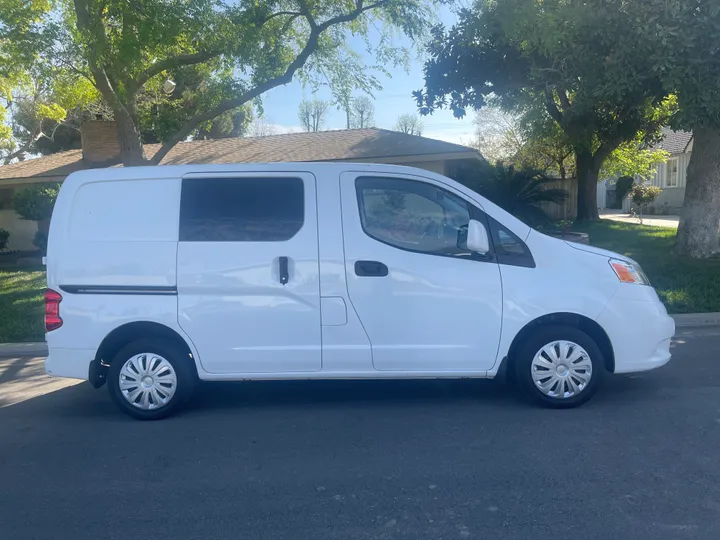 N / A, 2018 NISSAN NV200 Image 5