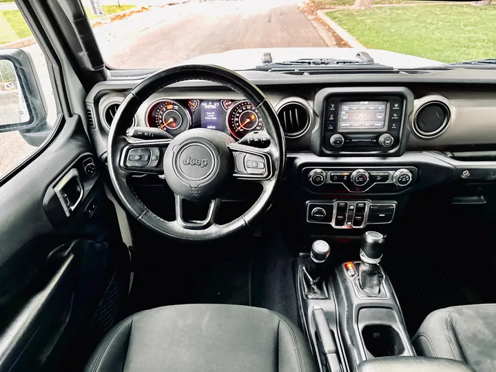 WHITE, 2019 JEEP WRANGLER UNLIMITED Image 20