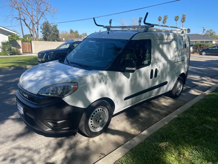 BLACK, 2020 RAM PROMASTER CITY Image 3