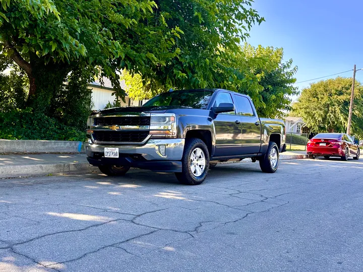 GRAY, 2016 CHEVROLET SILVERADO 1500 CREW CAB Image 2