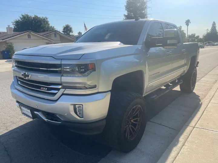 N / A, 2017 CHEVROLET SILVERADO 1500 CREW CAB Image 3