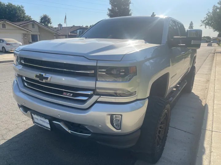 N / A, 2017 CHEVROLET SILVERADO 1500 CREW CAB Image 6