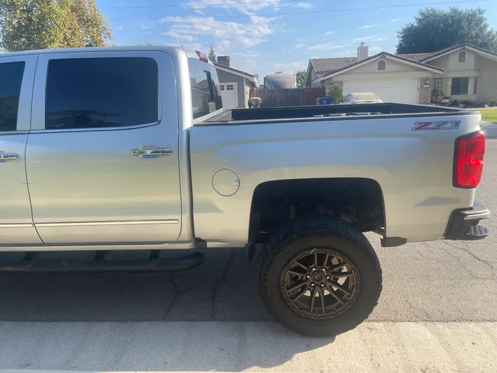 N / A, 2017 CHEVROLET SILVERADO 1500 CREW CAB Image 12