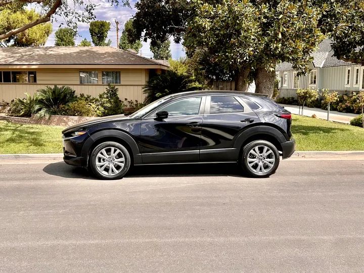 BLACK, 2021 MAZDA CX-30 Image 10