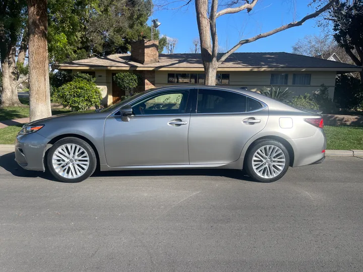 BEIGE, 2017 LEXUS ES Image 2