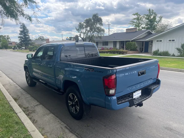 BEIGE, 2019 TOYOTA TACOMA DOUBLE CAB Image 4