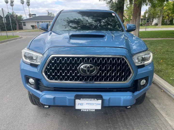 BEIGE, 2019 TOYOTA TACOMA DOUBLE CAB Image 11