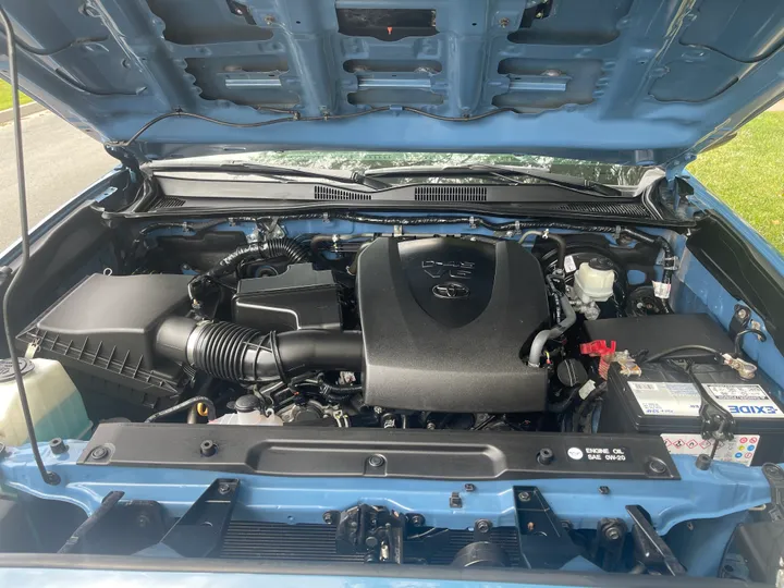 BEIGE, 2019 TOYOTA TACOMA DOUBLE CAB Image 12