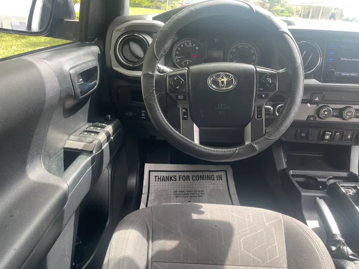 BEIGE, 2019 TOYOTA TACOMA DOUBLE CAB Image 44