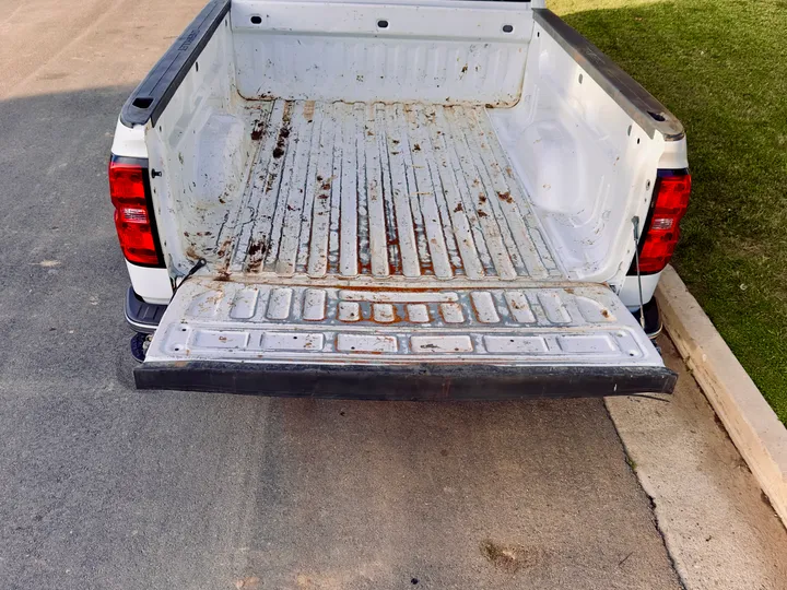 WHITE, 2017 CHEVROLET SILVERADO 1500 CREW CAB Image 16