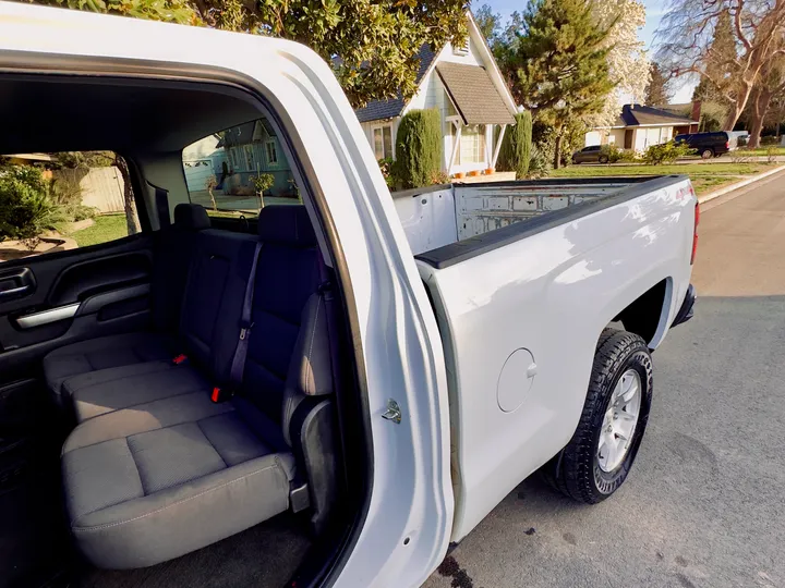 WHITE, 2017 CHEVROLET SILVERADO 1500 CREW CAB Image 40