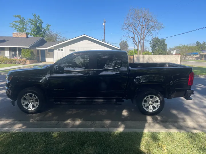 BLACK, 2019 CHEVROLET COLORADO CREW CAB Image 6